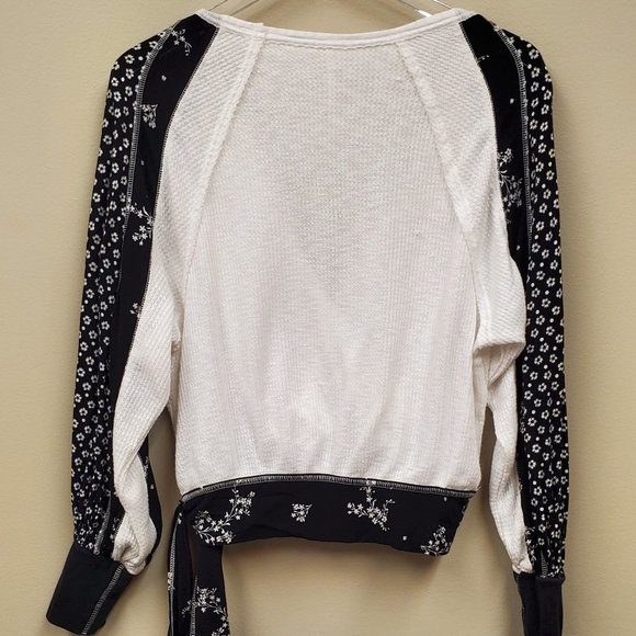 Free People Auxton Thermal Waffle Black White Floral Print Oversized Top XS - Picture 5 of 14